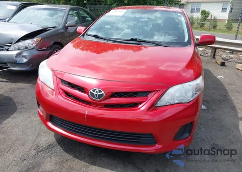 2013 Toyota Corolla L из США, поврежденный, VIN 2T1BU4EE1DC925875